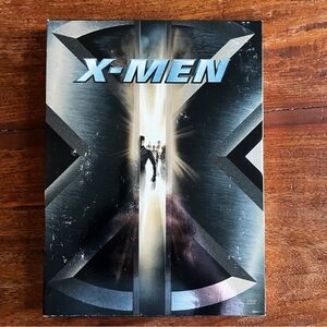 X-Men DVD - Black and Silver Hugh Jackman Halle Berry Patrick Stewart Widescreen